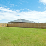 4 Aura St, FLAGSTONE, QLD 4124