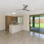 5 Tarryn St, GLENEAGLE, QLD 4285