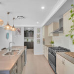 3 Alba La, GLENEAGLE, QLD 4285