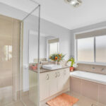 3 Alba La, GLENEAGLE, QLD 4285