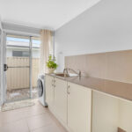 3 Alba La, GLENEAGLE, QLD 4285